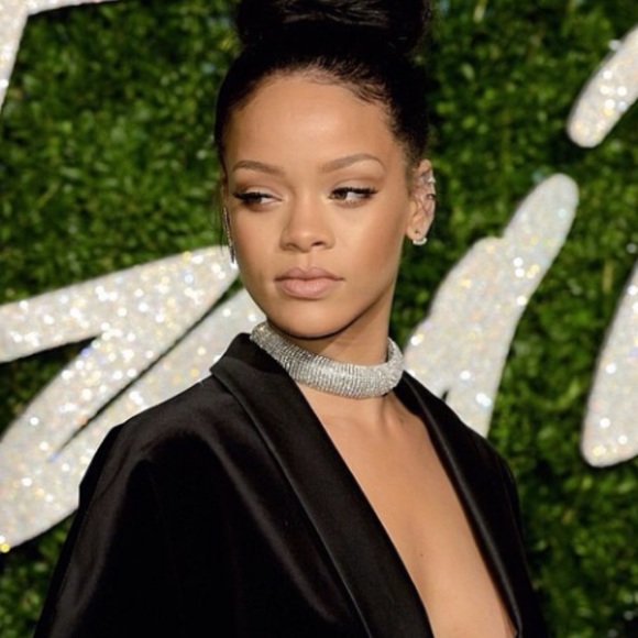 Trendy silver choker necklace - Picture 4 of 8